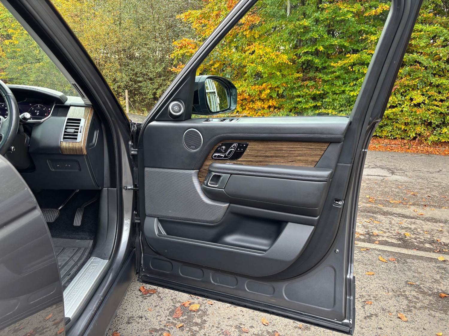 Used Land Rover Range Rover 2018 for sale - 76364001: Photo 18