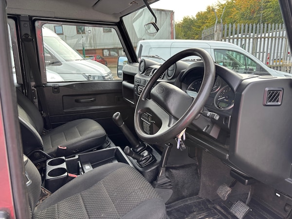 Used Land Rover Defender 2014 for sale - 76181070: Photo 9