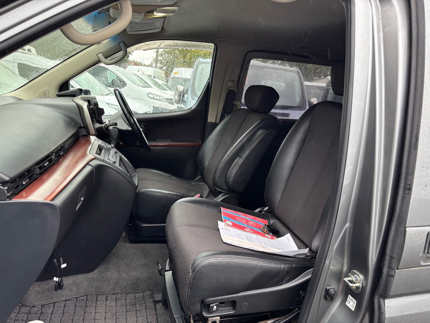 Used Nissan Elgrand 2019 for sale - 76577353: Photo 16