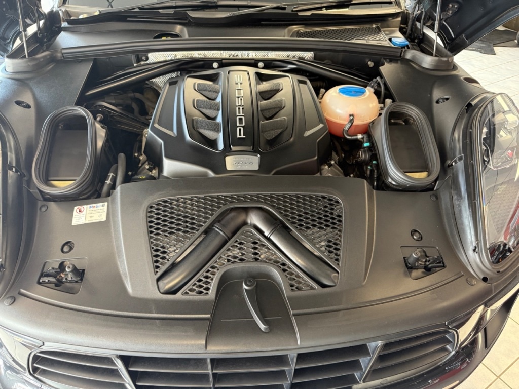 Used Porsche Macan 2016 for sale - 75789691: Photo 40