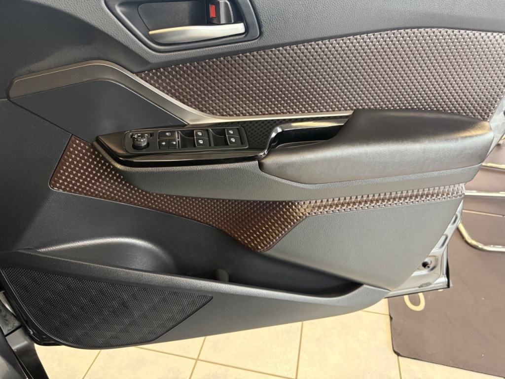 Used Toyota C-HR 2018 for sale - 76209926: Photo 21