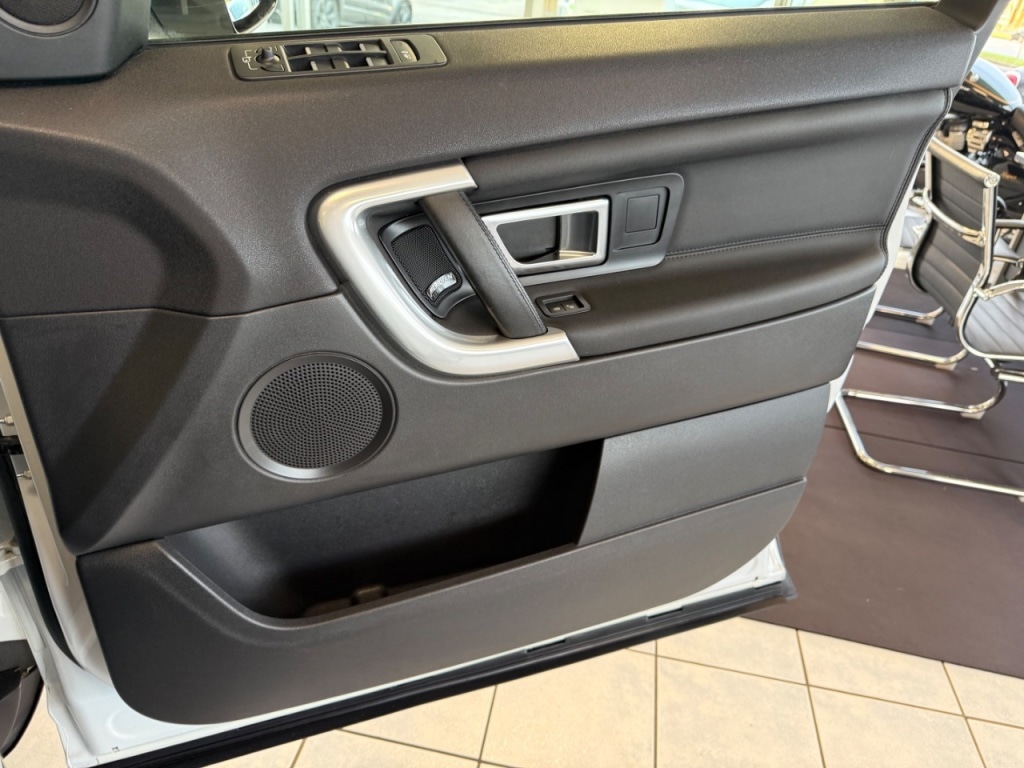 Used Land Rover Discovery Sport 2018 for sale - 77421392: Photo 27