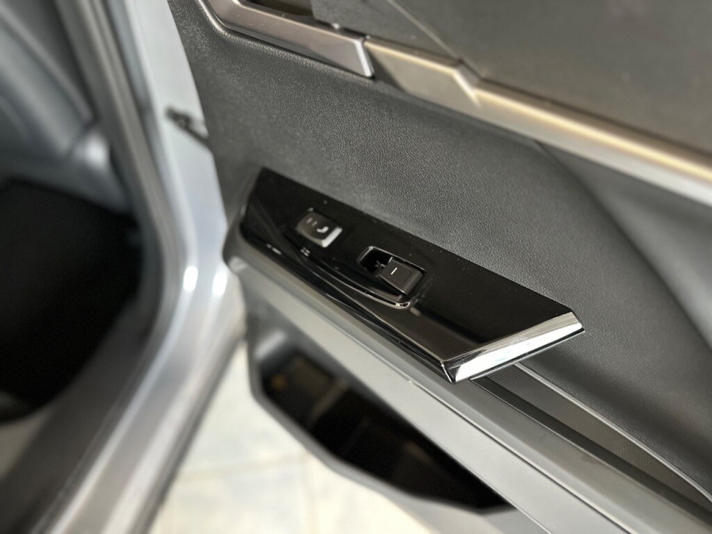 Vehicle 48