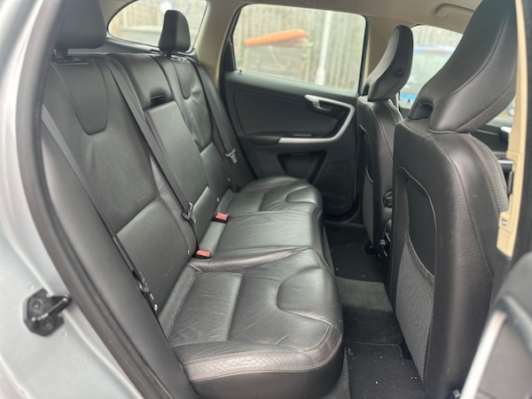 Used Volvo XC60 2011 for sale - 76245050: Photo 14