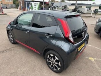Used Toyota AYGO 2021 for sale - 76279322: Photo