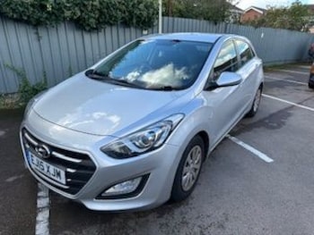 Used Hyundai i30 2015 for sale - 76098103: Photo