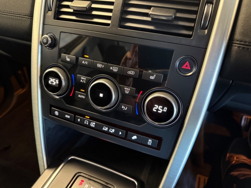 Used Land Rover Discovery Sport 2018 for sale - 77262471: Photo 22