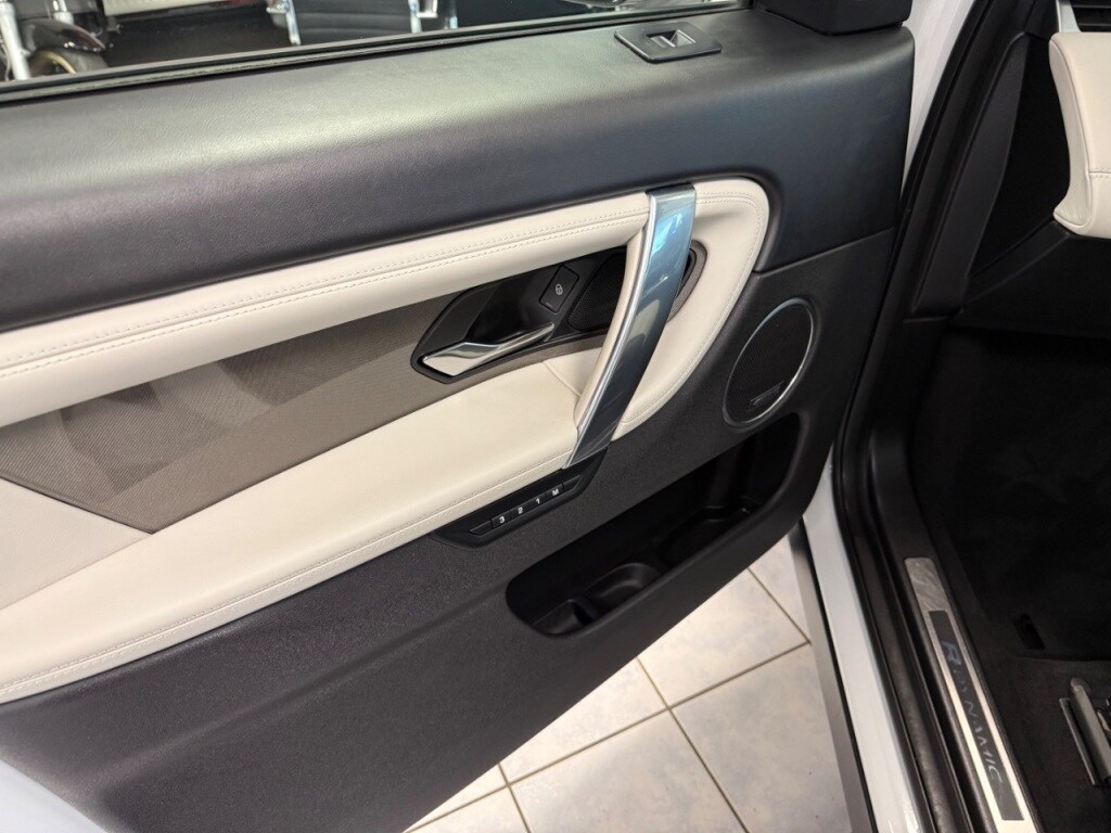 Used Land Rover Discovery Sport 2020 for sale - 76428948: Photo 11