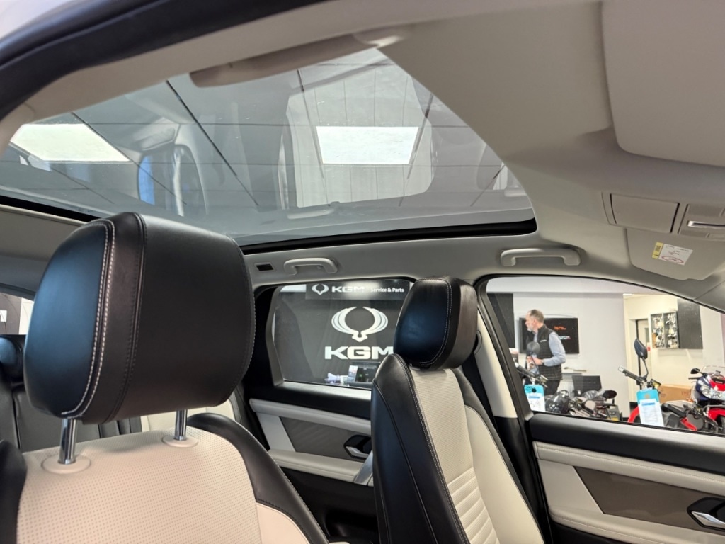 Used Land Rover Discovery Sport 2020 for sale - 76428948: Photo 21