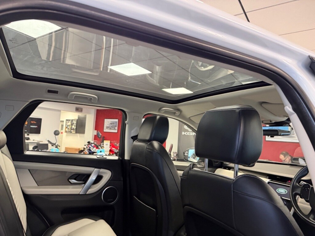 Used Land Rover Discovery Sport 2020 for sale - 76428948: Photo 32