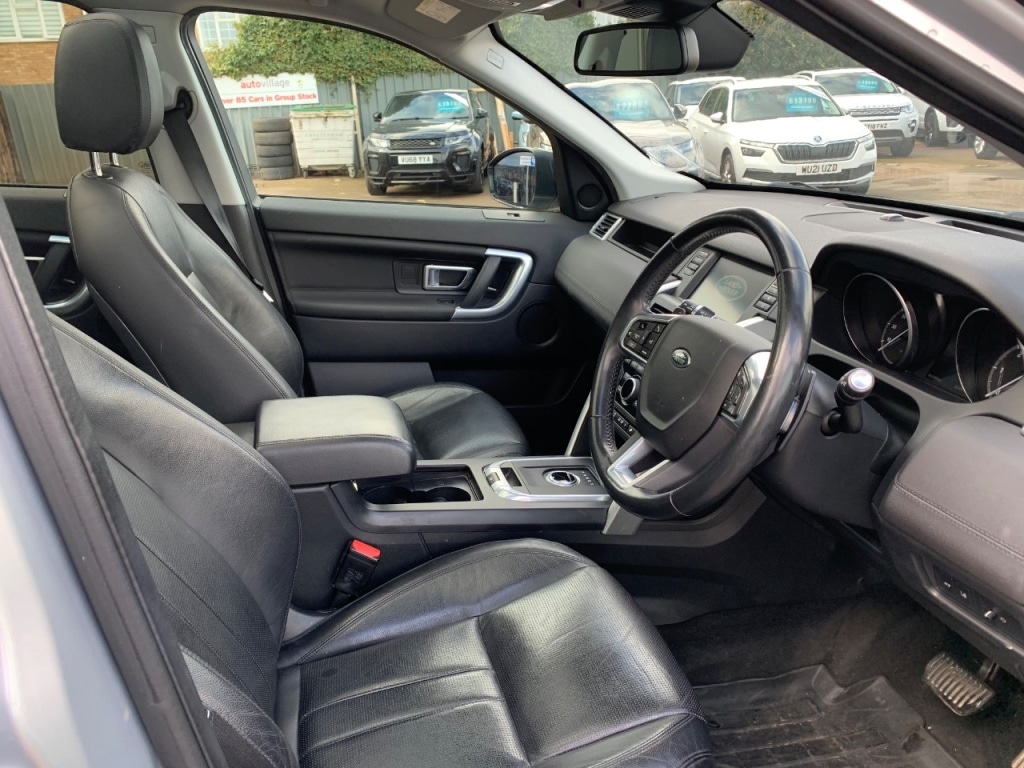 Used Land Rover Discovery Sport 2017 for sale - 78002192: Photo 5