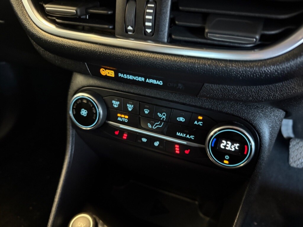 Used Ford Fiesta 2018 for sale - 76092349: Photo 17