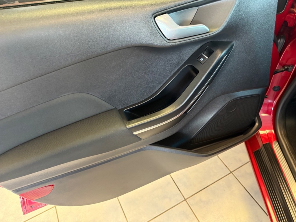 Used Ford Fiesta 2018 for sale - 76092349: Photo 8