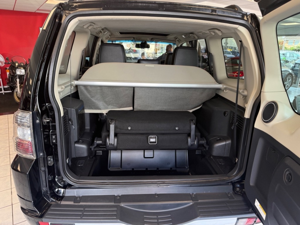 Used Mitsubishi Shogun 2016 for sale - 76016814: Photo 32