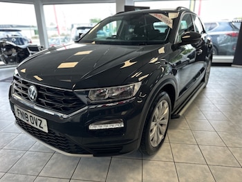 Used Volkswagen T-Roc 2018 for sale - 75346665: Photo