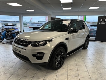 Used Land Rover Discovery Sport 2017 for sale - 76064042: Photo