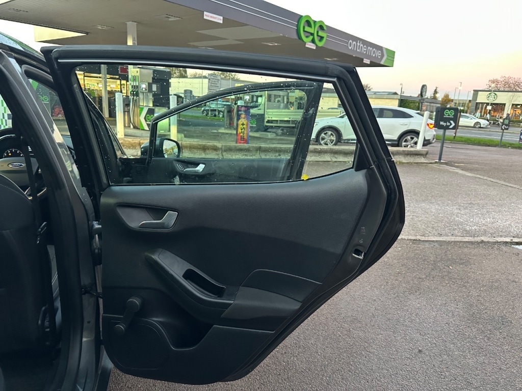 Used Ford Fiesta 2018 for sale - 76405765: Photo 13