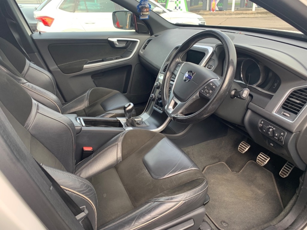 Used Volvo XC60 2016 for sale - 77896183: Photo 2