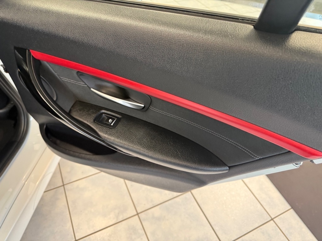 Used BMW 3 Series 2016 for sale - 77117998: Photo 29