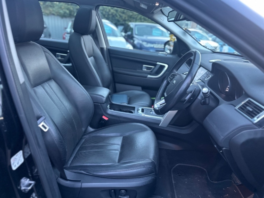 Used Land Rover Discovery Sport 2015 for sale - 76355953: Photo 12