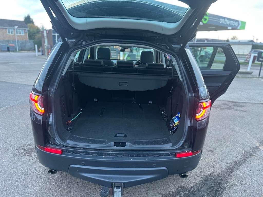 Used Land Rover Discovery Sport 2015 for sale - 76355953: Photo 15