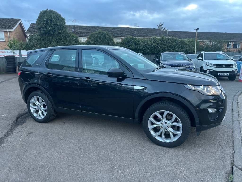 Used Land Rover Discovery Sport 2015 for sale - 76355953: Photo 2