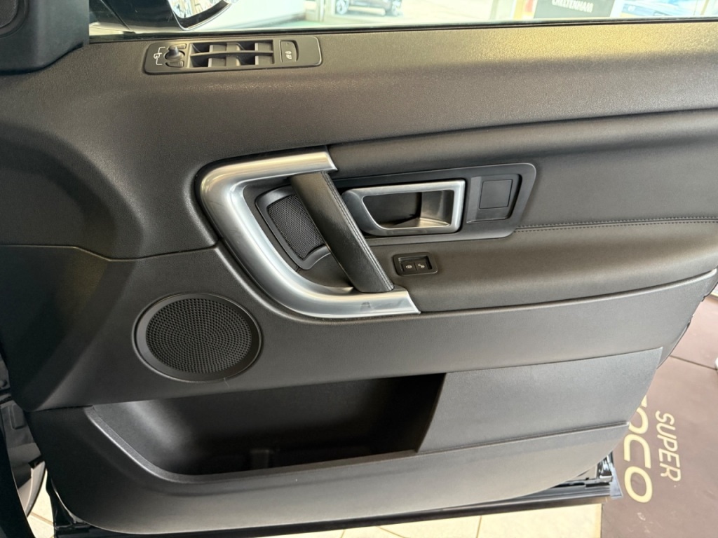 Used Land Rover Discovery Sport 2015 for sale - 76355953: Photo 26