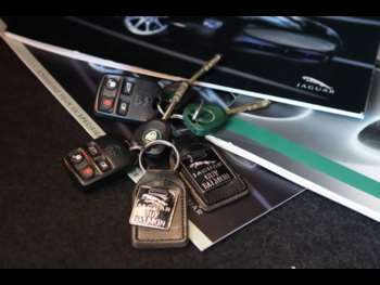 Used Jaguar XKR 2004 for sale - 74915690: Photo