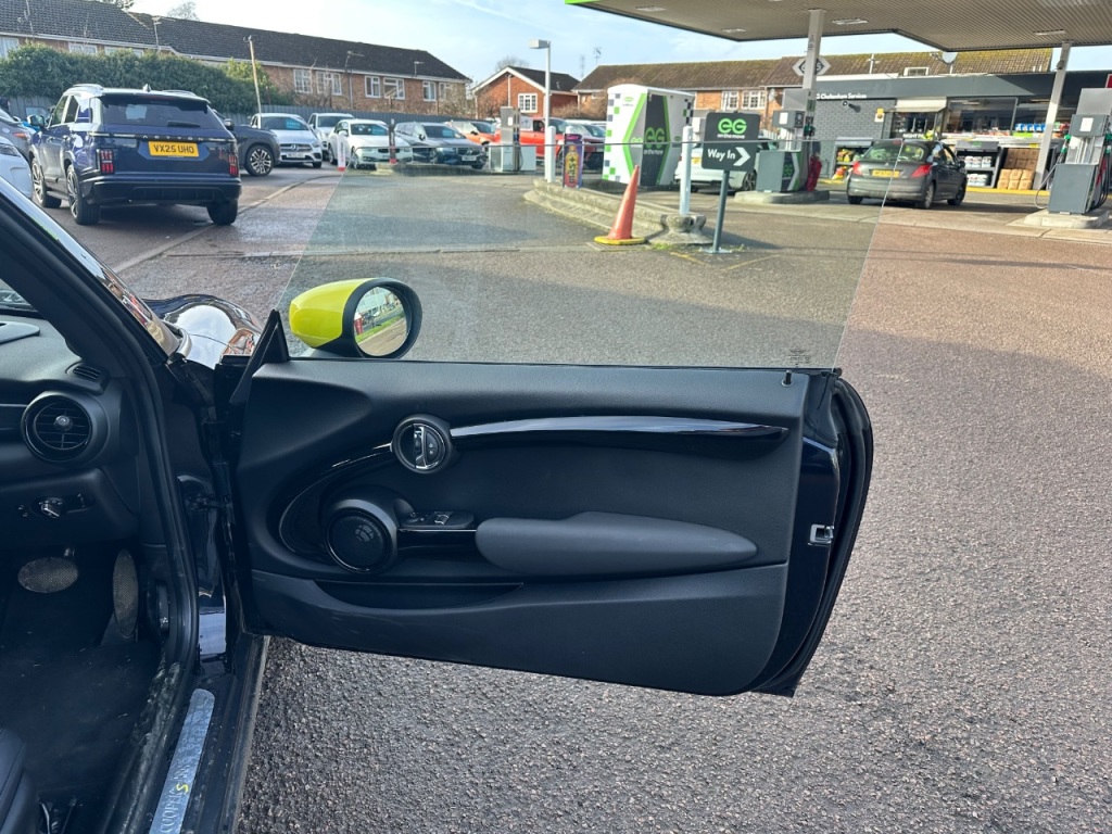 Used MINI Hatch 2020 for sale - 77382160: Photo 8