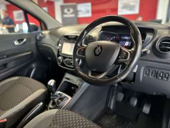 Used Renault Captur 2017 for sale - 74915743: Photo