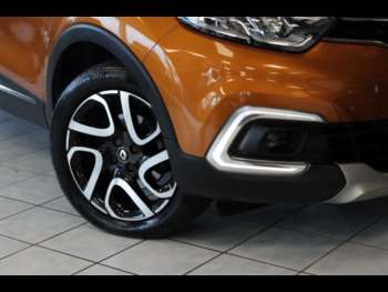 Used Renault Captur 2017 for sale - 74915743: Photo