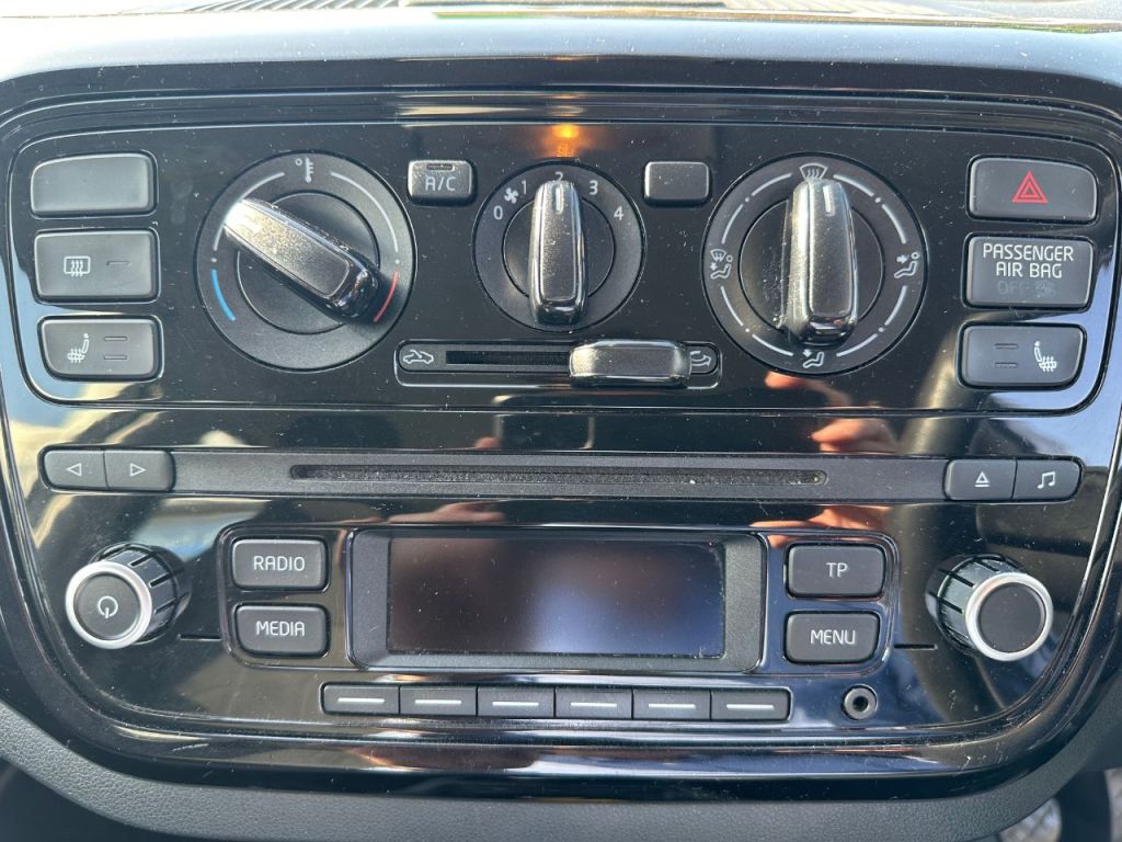 Used Volkswagen up! 2015 for sale - 78167768: Photo 7