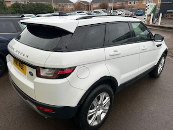Used Land Rover Range Rover Evoque 2019 for sale - 77493905: Photo