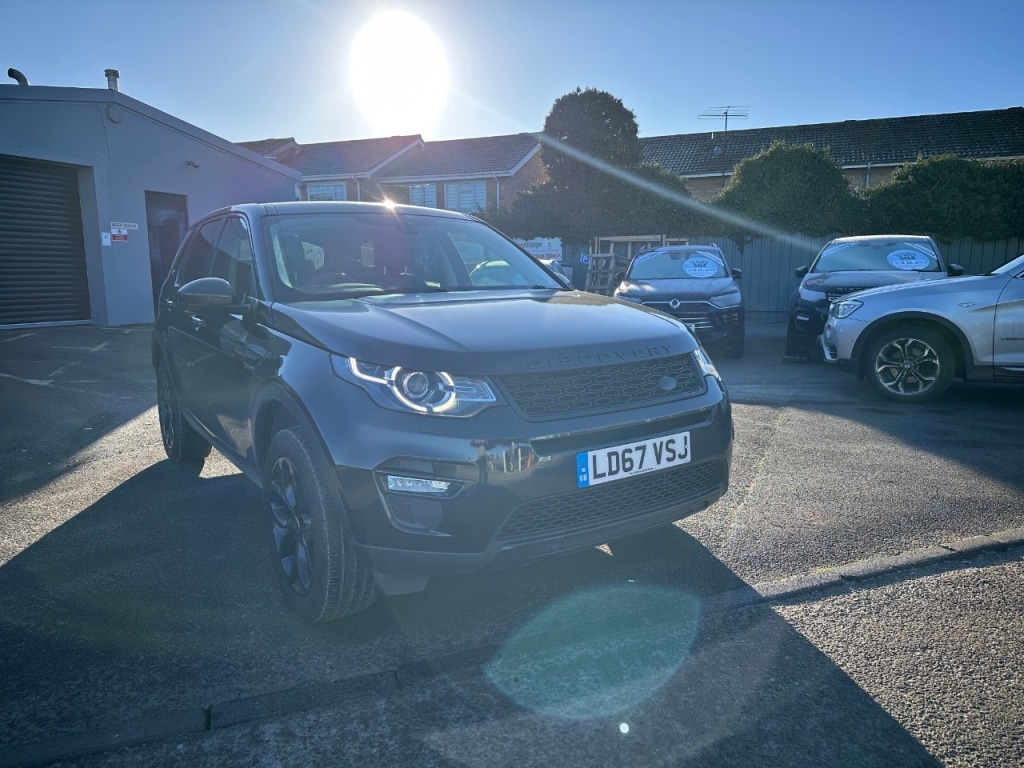 Used Land Rover Discovery Sport 2017 for sale - 77107101: Photo 1