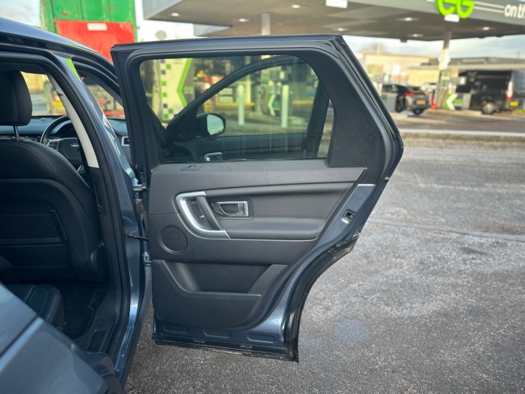 Used Land Rover Discovery Sport 2018 for sale - 77107077: Photo 13