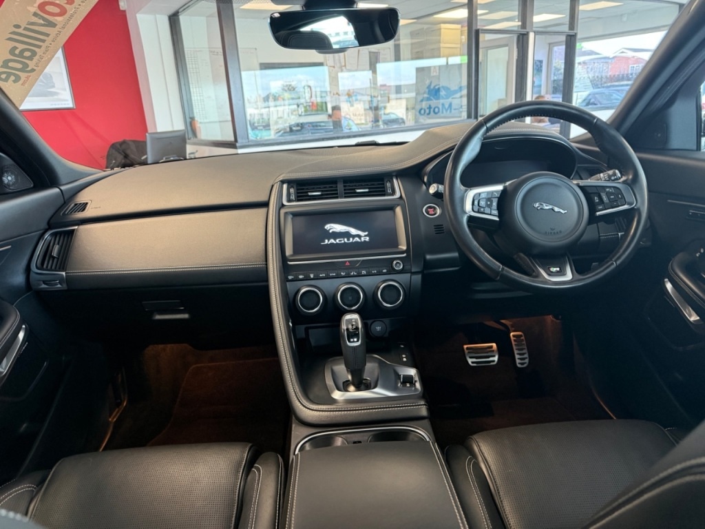 Used Jaguar E-Pace 2019 for sale - 77562592: Photo 6