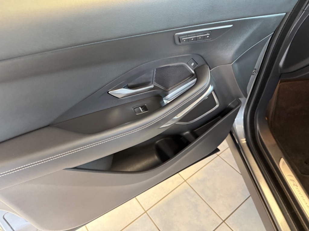 Used Jaguar E-Pace 2019 for sale - 77562592: Photo 9