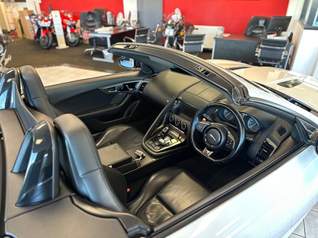 Used Jaguar F-Type 2014 for sale - 77245364: Photo 46