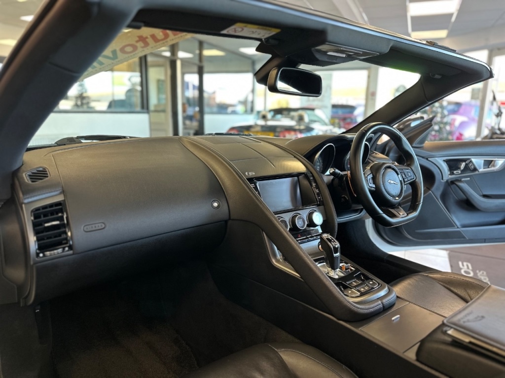 Used Jaguar F-Type 2014 for sale - 77245364: Photo 66