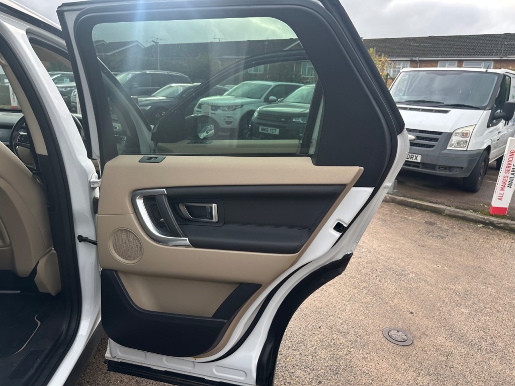 Used Land Rover Discovery Sport 2017 for sale - 76535069: Photo 12