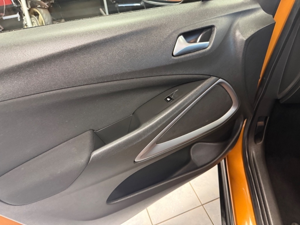 Used Vauxhall Crossland X 2018 for sale - 76340433: Photo 8