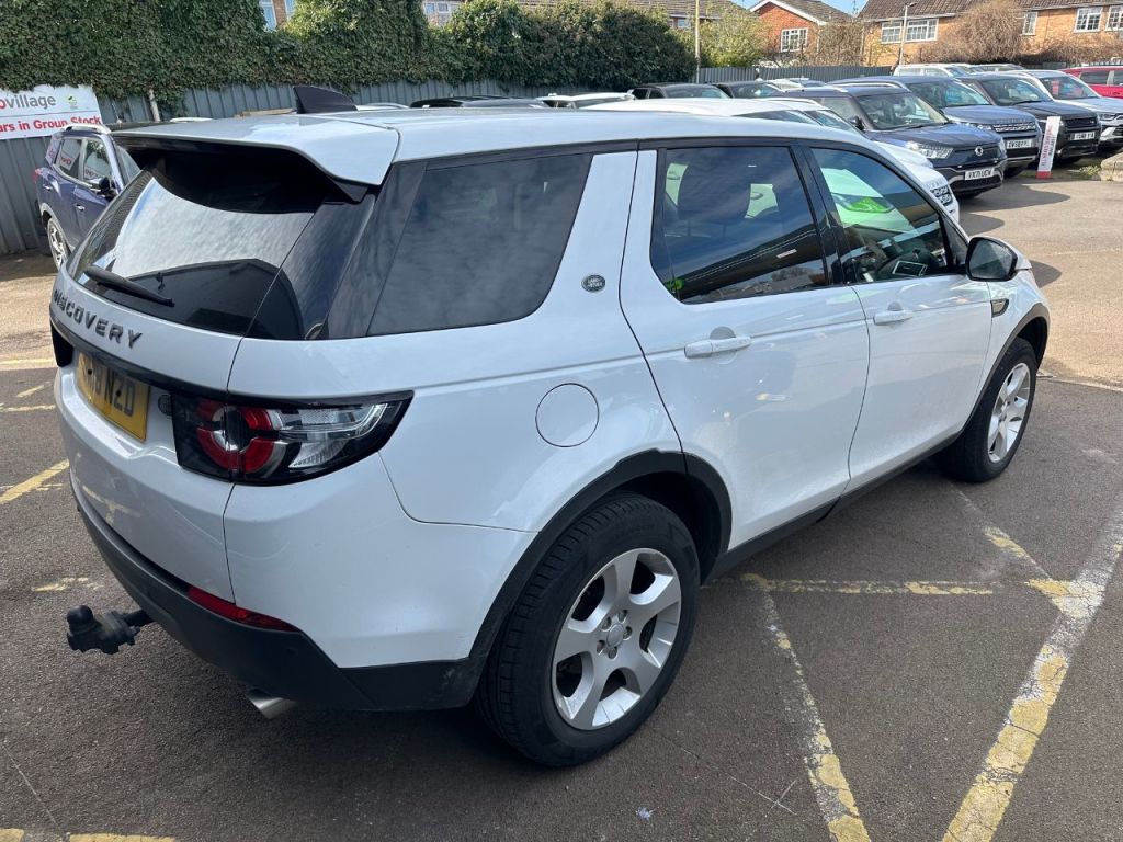 Used Land Rover Discovery Sport 2018 for sale - 77919232: Photo 3