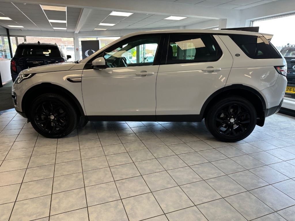 Used Land Rover Discovery Sport 2018 for sale - 76405793: Photo 13
