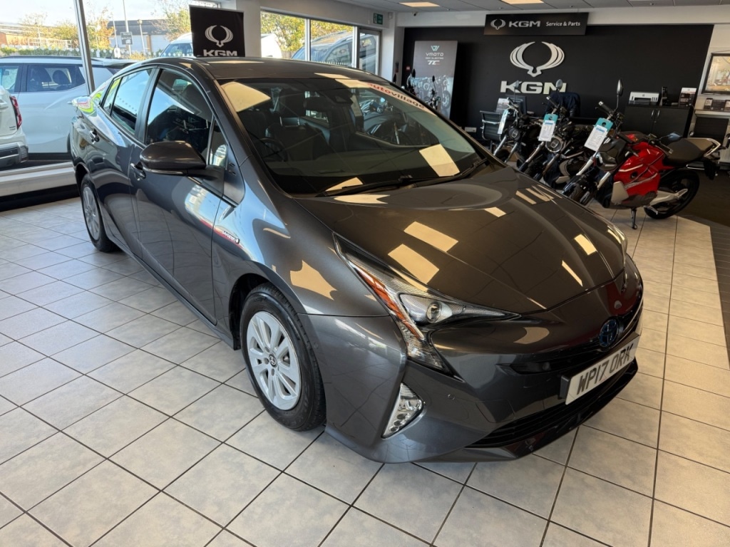Used Toyota Prius 2017 for sale - 76819827: Photo 1