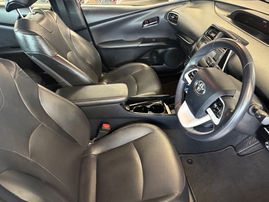 Used Toyota Prius 2017 for sale - 76819827: Photo 13