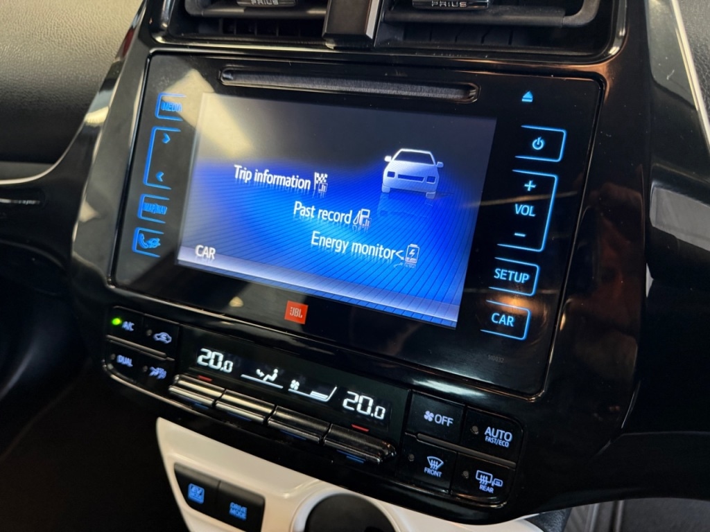 Used Toyota Prius 2017 for sale - 76819827: Photo 15