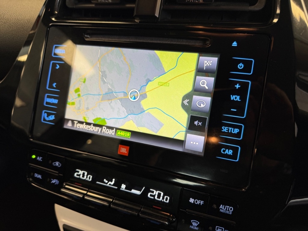 Used Toyota Prius 2017 for sale - 76819827: Photo 18