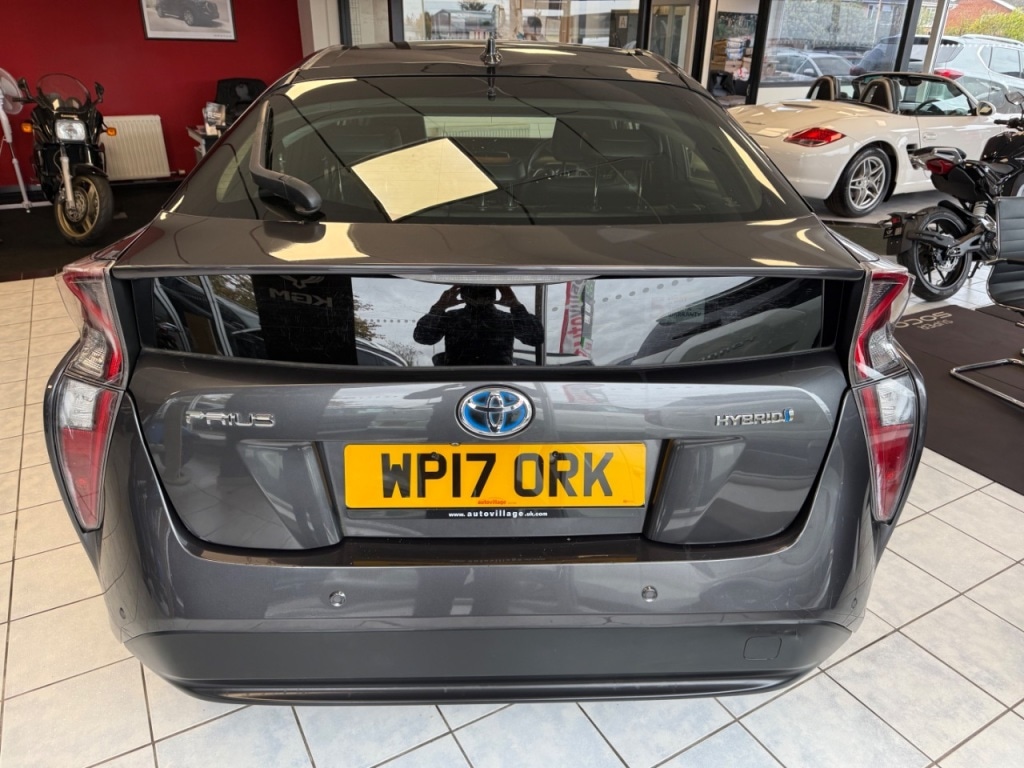 Used Toyota Prius 2017 for sale - 76819827: Photo 28