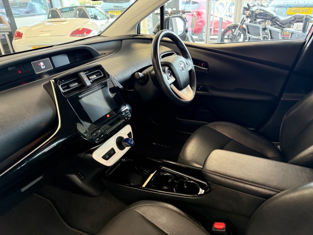 Used Toyota Prius 2017 for sale - 76819827: Photo 7