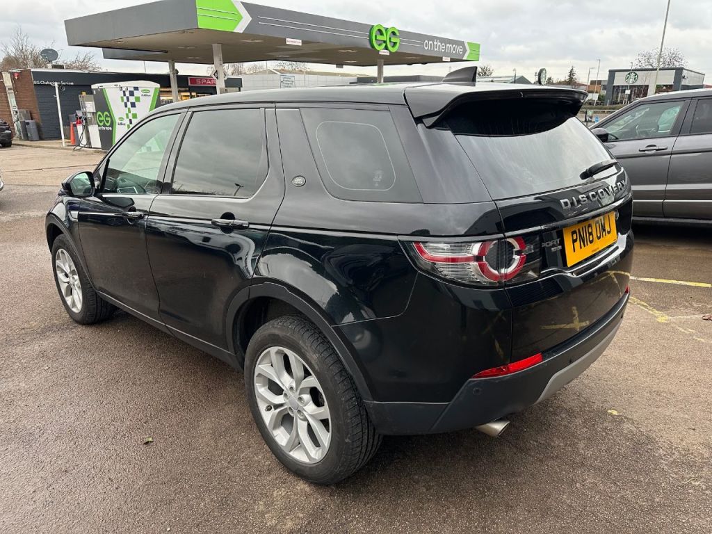 Used Land Rover Discovery Sport 2018 for sale - 77408740: Photo 3